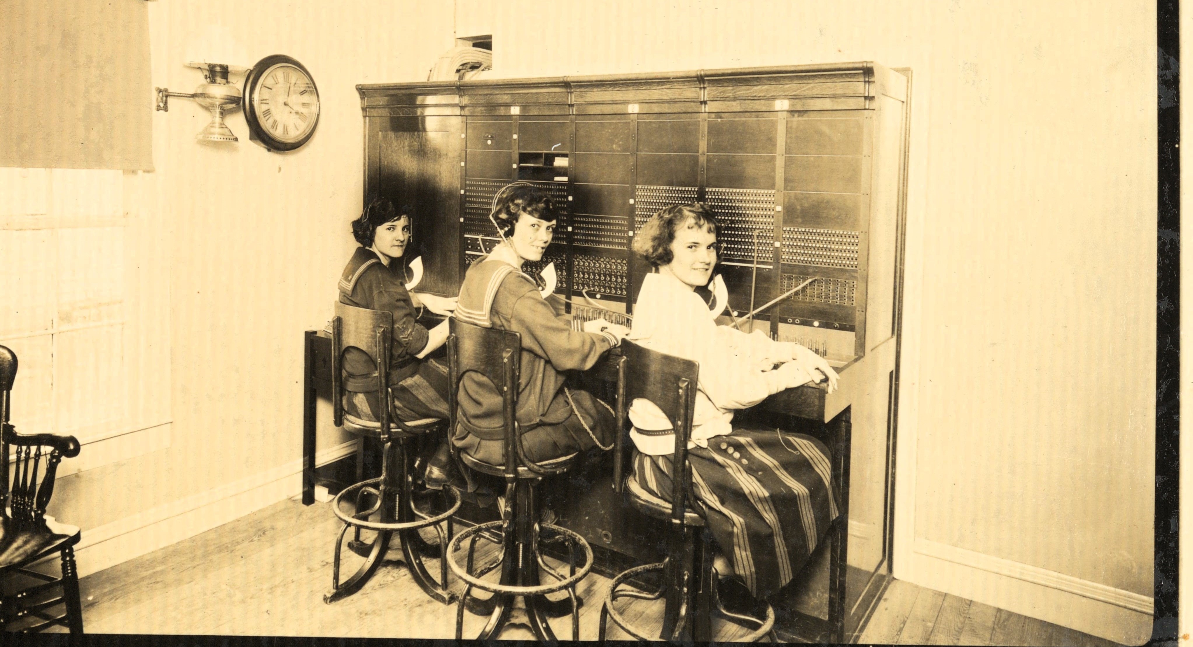 B1F32 First Telephone Office in Lebanon-Edith Rose Crumb and Nora Clemons James-Grace Manchester coll.jpg